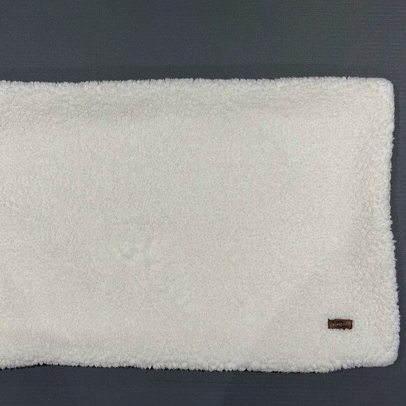 UGG brand King Size Pillow Case - Sherpa/Woven - Picture 1 of 4